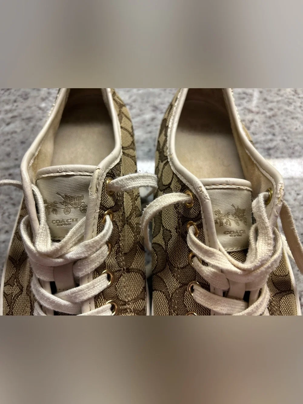 Coach Empire Beige Signature Canvas Lace-Up Sneakers size 9.5